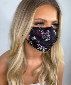 Sorelleuk Reusable Face Mask - Black Floral