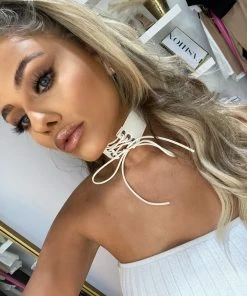 Sorelle Accessories Kimmy Laceup Choker - White (SALE)