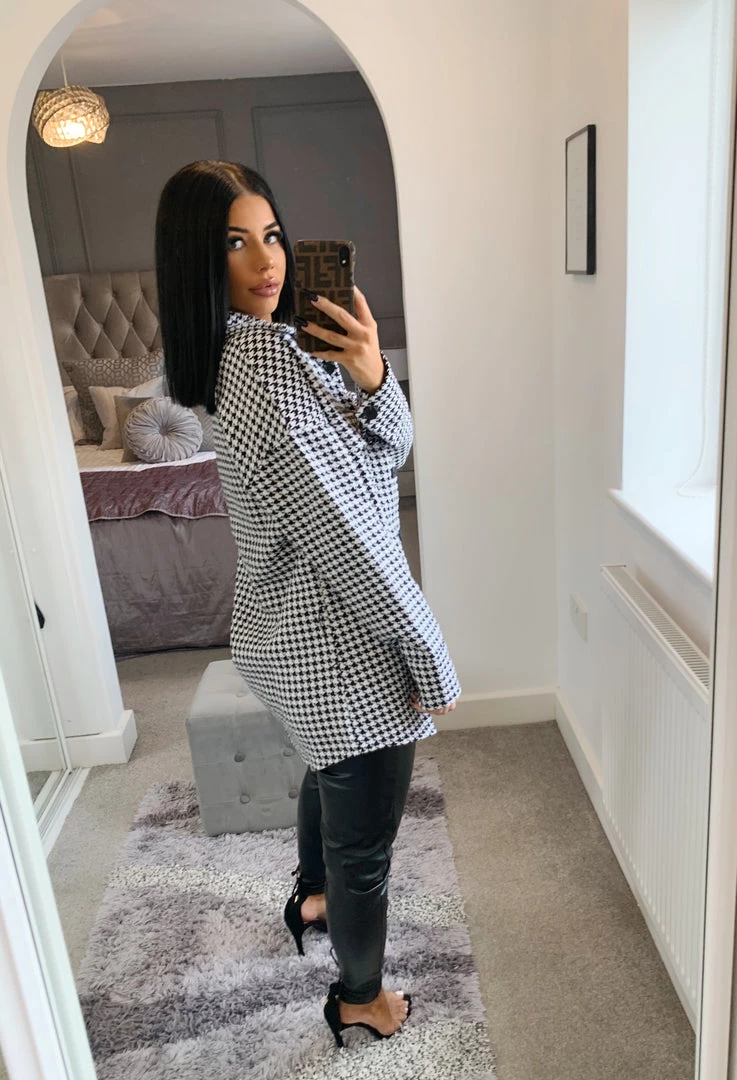 Sorelleuk New Arrivals Shauna Houndstooth Shacket - Black 2 Sorelleuk New Arrivals Shauna Houndstooth Shacket - Black