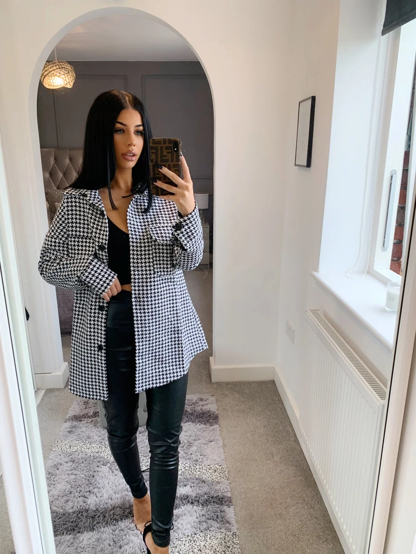 Sorelleuk New Arrivals Shauna Houndstooth Shacket - Black 1 Sorelleuk New Arrivals Shauna Houndstooth Shacket - Black