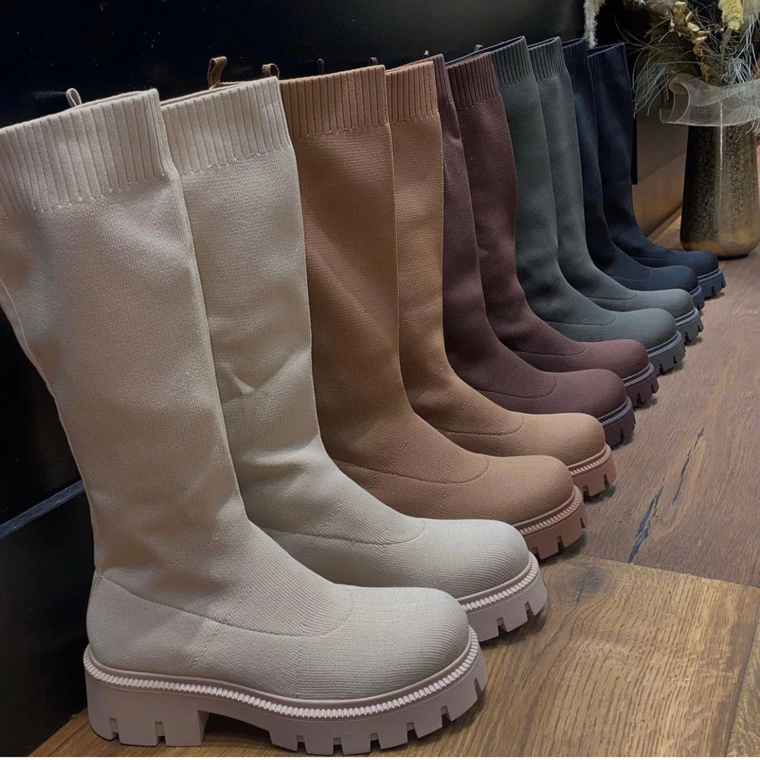 Sorelleuk Knitted Chelsea Boots - Black Knitwear 2 Sorelleuk Knitted Chelsea Boots - Black Knitwear