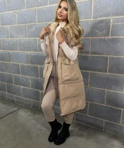 Sorelleuk New Arrivals Mona Hooded Gilet - Nude