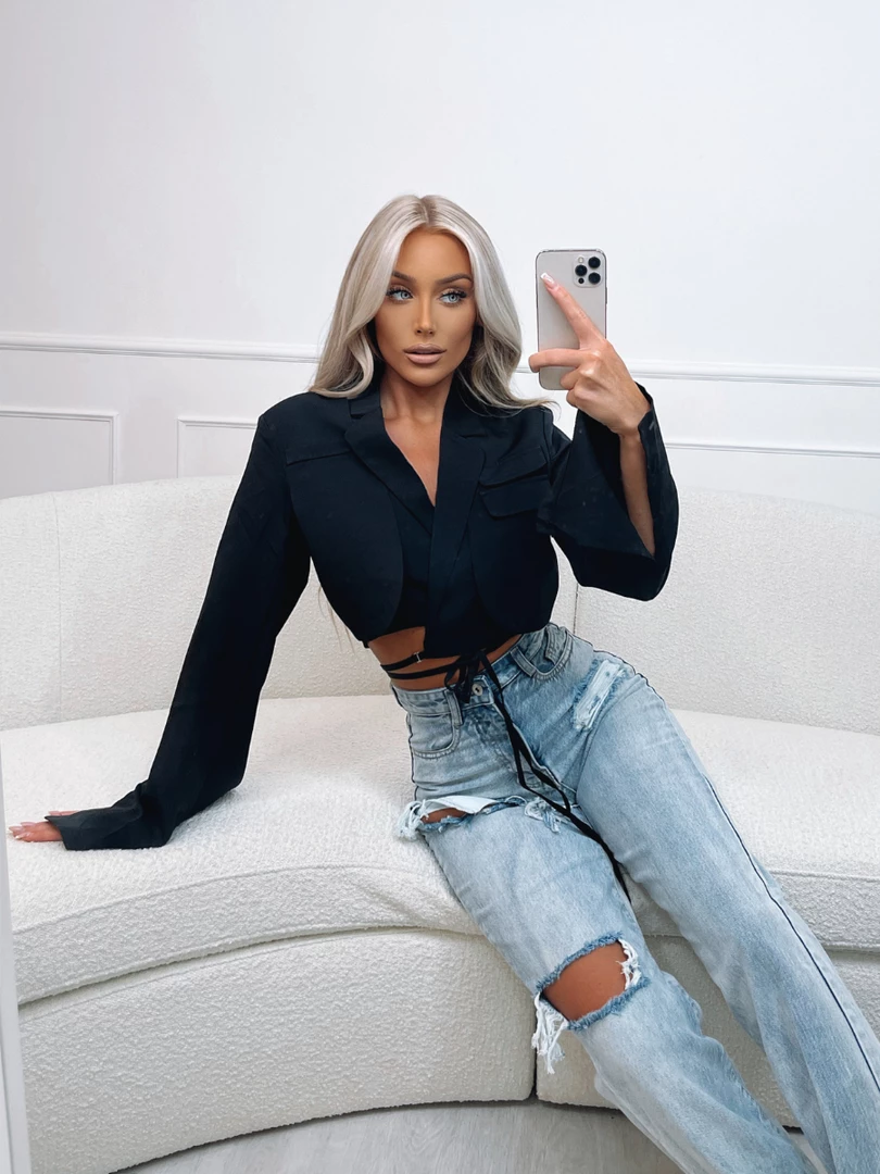 Sorelleuk Remi Cropped Blazer - Black 1 Sorelleuk Remi Cropped Blazer - Black